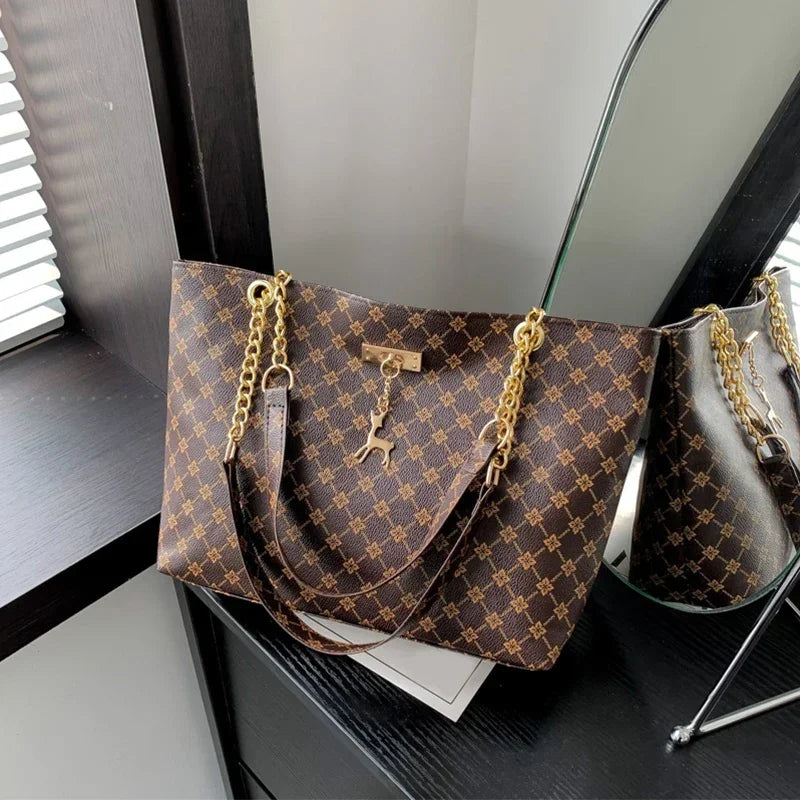 Women Luxury Design New Presbyopic Handbag Large Capacity Handbag Fashion Printing Shoulder Bag Trendy Shopping Bag with pendant Main image